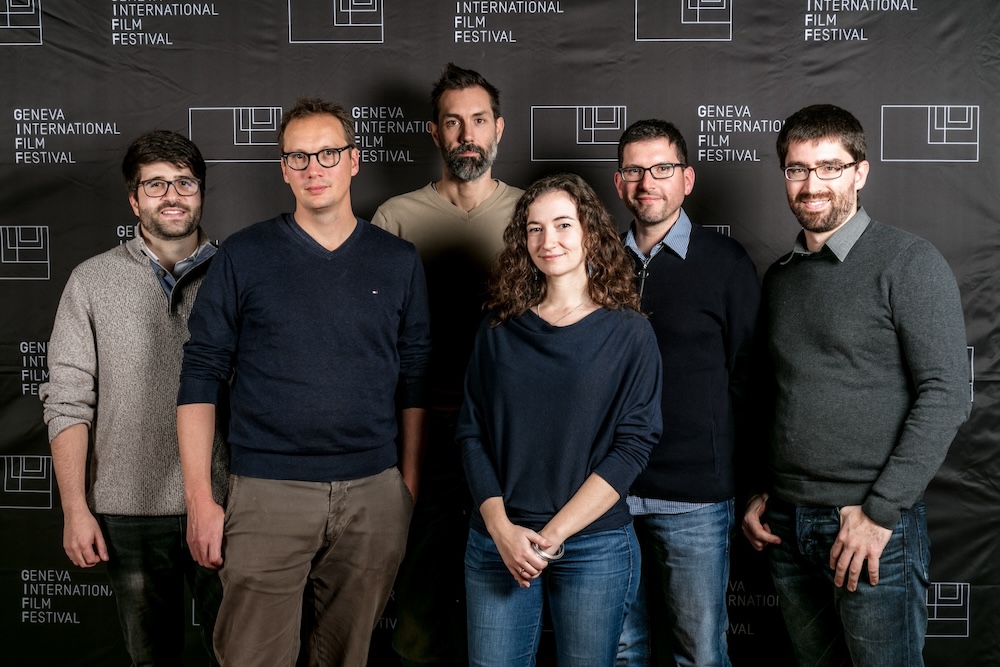 HoloLens and Holograms: Beyond The Screens